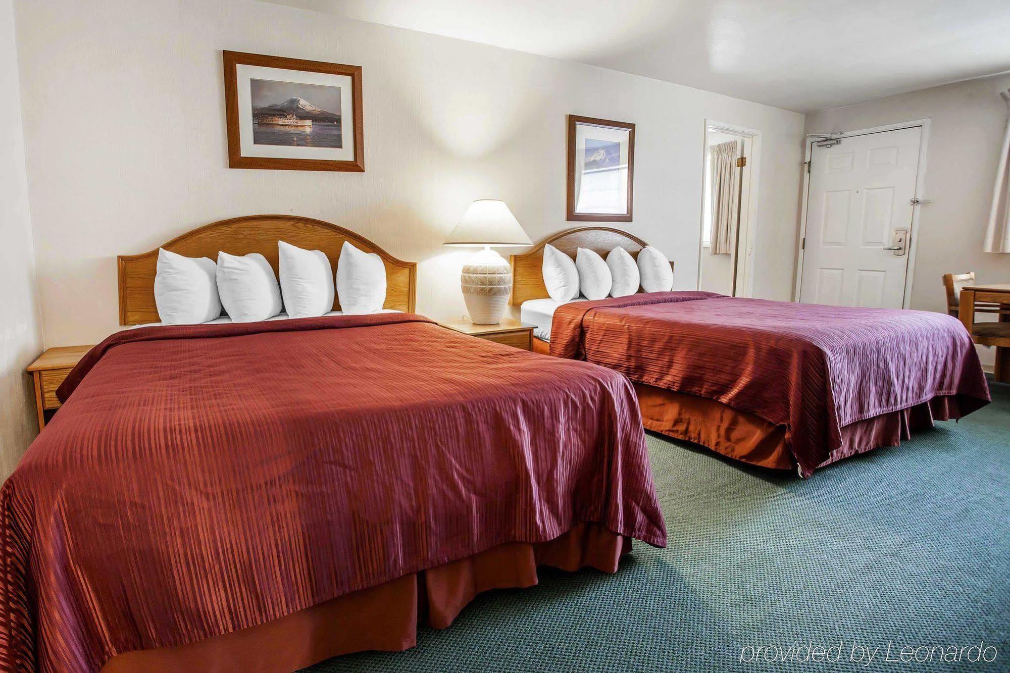 Quality Inn & Suites Bremerton Near Naval Shipyard Exterior photo